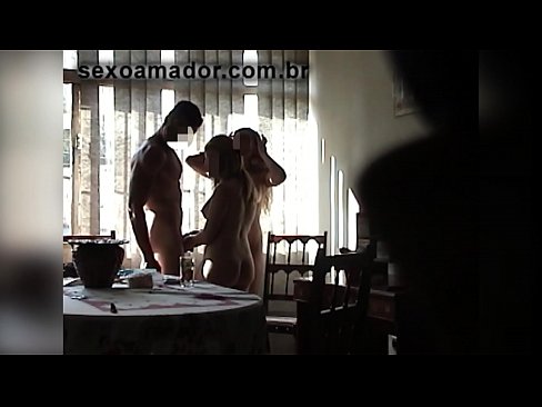 ❤️ Babaturan séks ngajak saurang lalaki raksasa sareng tiluan sareng anjeunna ️❌ porno di urang ☑