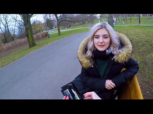 ❤️ Swallows cum panas muhrim pikeun duit - blowjob di taman ku Eva Elfie ️❌ porno di urang ☑